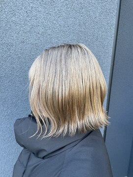 アラタ(ARATA) ホワイトベージュ