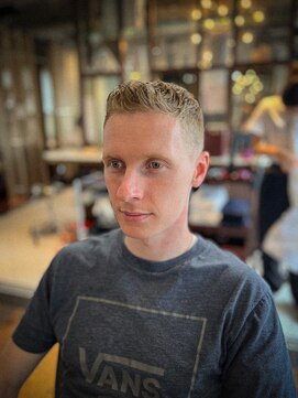 リバレッジ 広尾(Leverage) 海外大人フェードヘア