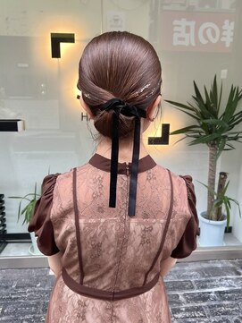 スミ(sumi) タイトシニヨン