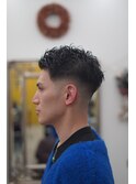 カット　パーマ　フェード　シェービング　ヘッドスパ
