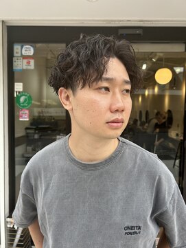 ラック 津田沼(LUCK) ダークアッシュ/アッシュブラック/カルマパーマ/ベリーショート