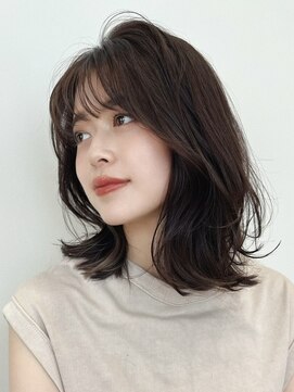ノイカーム(noi Calm) 顔周りレイヤーカットくびれヘアミルクティーベージュカラー