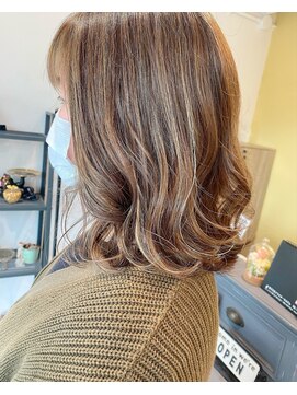 コティ(koti) ハイライトカラー[長後/藤沢/ショート/ボブ/髪質改善/縮毛矯正]