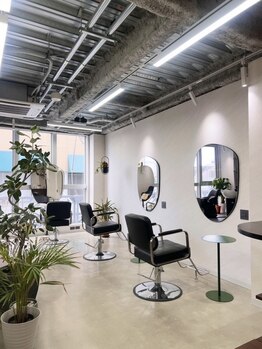 トーン(tone)の写真/【JR高槻1分】高槻市内で叶えられるトレンド垢抜けスタイルで周りに差をつける♪ぜひお気軽にご来店下さい!