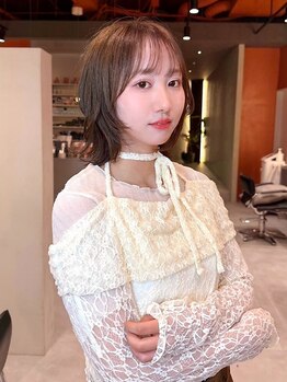 カルマ(KARMA)の写真/【大通駅徒歩3分】『顔周りで可愛いは決まる』一人ひとりの骨格に合わせて小顔見せ効果抜群のデザインを♪