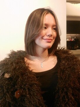 ブロック ジャポン(bloc japon) ボブレイヤー　海外ヘア　顔周りカット/奈良伶華