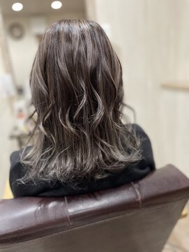 トゥルークリエイション 北千住(True Creation--) ホワイトアッシュハイライト