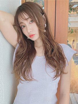 ルービック(Rubik's) 小顔カット×レイヤー×韓国風透明感イルミナカラー