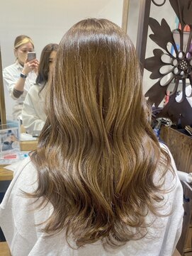 ヘアリゾート粋 新宿三丁目本店 《前地 麻衣》韓国ウェーブ/ブリーチカラー