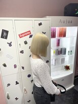 エススウィート(S SWEET)&nbsp;ブロンド  切りっぱなしボブ