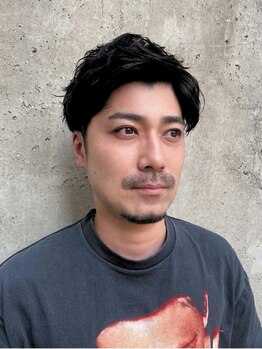 バルベストーキョー(BARBES TOKYO)の写真/できる男が足繁く通うsalon【BARBES TOKYO】BARBER仕込みの刈り込みが得意！