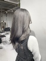 インク(inc)&nbsp;シルバーグレージュブリーチリタッチハイトーン