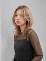 トリニティ(trinity) ブリーチ ダブルカラー ミルクティーベージュ レイヤーカット
