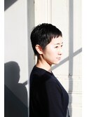 黒髪ベリーショート