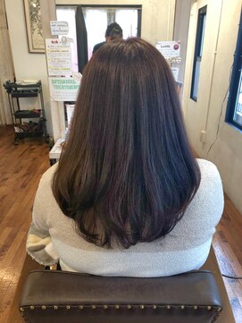 アンプレヴーアジュテ(Impre'vu ajoute) Aライン軽やかレイヤースタイル