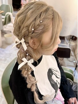 ヘアメイク エンカレッジ(HAIR MAKE encourage) イベントにもオススメサイド編み下ろし