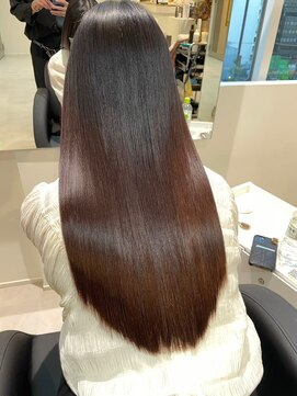 エミュスト(Emuest) 髪質改善トリートメント心斎橋