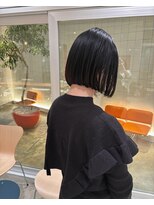 ローエ バイ デコ(Rohe by DECO)&nbsp;【MAO】切りっぱなしボブ/ダークグレー