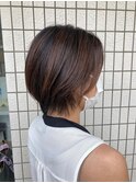 ステップボーンカットカットボブショートハイライト白髪ぼかし