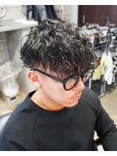 vellgoはパーマ技術、特殊技術に特化したメンズサロンです