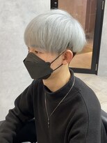 アンディ 御堂筋なんば店(ANDY)&nbsp;ホワイトブロンド ツーブロックメンズショート ラウンドマッシュ