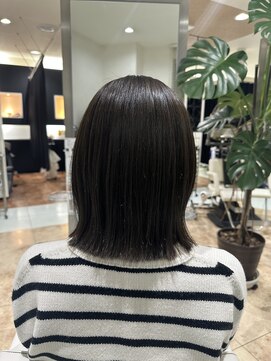 ペーハーセブン アーツ(Arts) 切りっぱなしボブ×くすみカラー