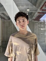 刈り上げないスパイキーショートヘア/ニュアンスパーマ/眉毛