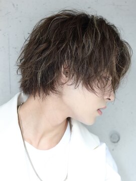 ルーシー 渋谷(LUCEY) ブリーチパーマメンズパーマシャドウパーマセンターパート