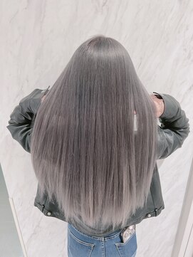 リー 枚方(Lee) 店長今里☆人気のシルバーグレー☆