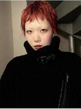 アルテヘアー(arte HAIR) 赤が映えるモードショート