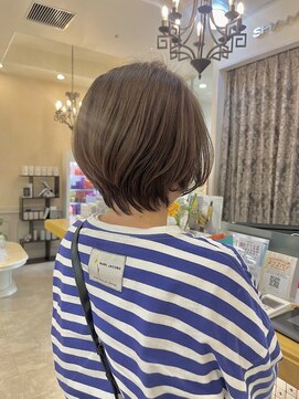 シャンプーボーイ セントラル 博多(SHAMPOO BOY central) 大人ショートボブ