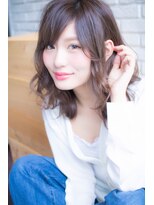 【Ｌｏｎｄ】女らしさを演出するラフウェーブ×耳かけ