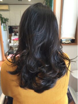 デイジー(Daisy) ラフウェーブ×ほつれ髪