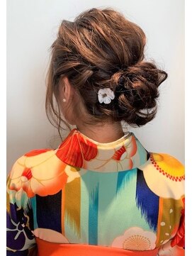 ビーハイブ 一番町店 アヴェダ(BEHIVE) 卒業式　大人かわいい上品アレンジ