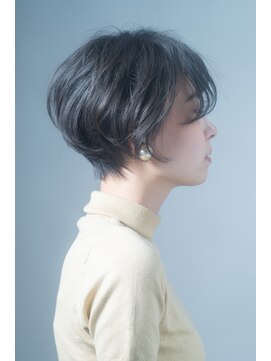 フラココ 神楽坂(hurakoko kagurazaka) 【モテ髪ヘアカタログ】透明感のあるハンサムショート