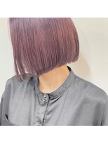 リノショアーズ 日本大通り店(RINOSHORES)&nbsp;可愛いぱっつん切りっぱなしボブくすみピンクハイトーンmaaya