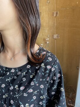 シー 岡崎(,SHE) 前髪/ウルフ/マチルダボブ/ピンクベージュ/インナーグレージュ