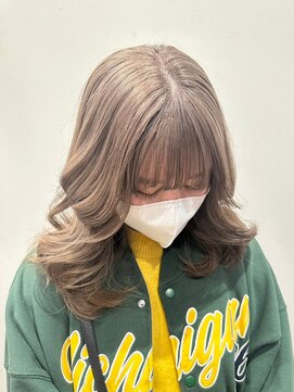 パハップスパークアベニュー(PERHAPS PARK AVENUE) ダブルカラー/ミルクティーベージュ/レイヤーカット