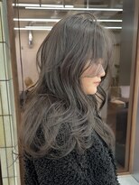 パークレーン アイス イヴェン(park lane ICI yeven)&nbsp;ブリーチなしオリーブグレージュ赤味消しレイヤーカット透明感