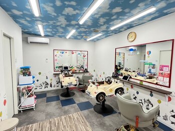 チョスキッズカット(chos kid's cut)の写真/少人数のプライベートな空間で、カット中や撮影中も周りを気にせず時間を過ごせるのが嬉しい☆
