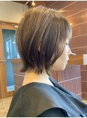 調布レイヤーミディアムショートボブウルフミニボブベージュ前髪
