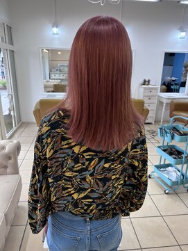 シャルティア 岩国(SHALLTIA) ハイトーン/チェリーピンク/透明感/ストレート/切りっぱなし