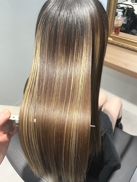 リーアイ(R-ee-i) 「艶髪×ハイライト」髪質改善/縮毛矯正/ハイライト/一宮/一宮駅