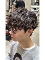 ブルニール 中崎町(BLEUNIR)&nbsp;波巻きスパイラル 波巻きパーマ マッシュ ビジネススパイラル