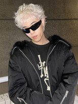 イエナ 渋谷(IENA)&nbsp;フェザーパーマアクティブショートホワイトベージュローライト