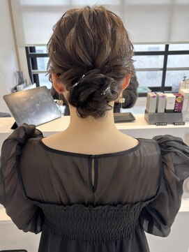 ディティカ サウ(Dityca sow) 王道シニヨン