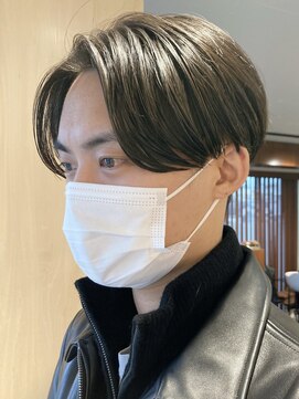 マグカーネバイフィフス オカヤ(Mag KANE by fifth okaya) 松本メンズカット大人毛流れセンターパートニュアンスパーマ30代