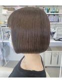 ミニボブ×オリーブベージュ