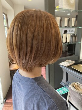 ローレン(LOREM) 丸みショートボブ/丸みシルエット/ミニボブ/大人ガーリー/透明感