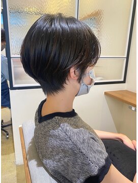 ニルス(nils) 耳かけショート